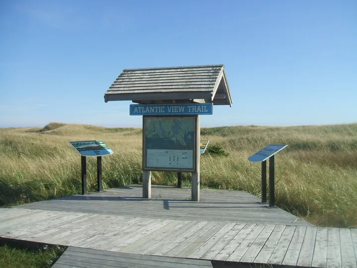 Atlantic View trailhead kiosk