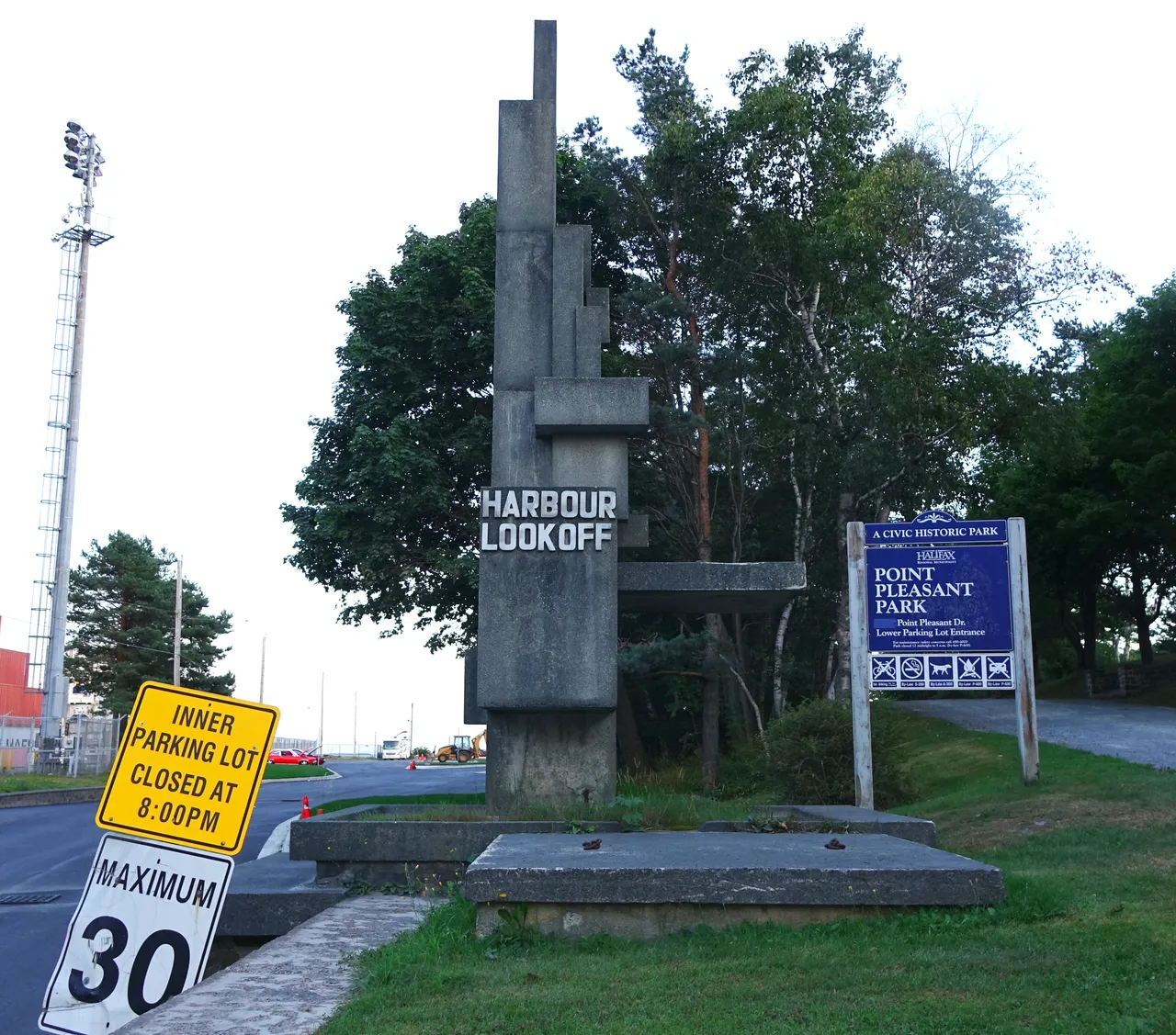 Harbour Lookoff sign and sculpture at Point Pleasant Park, September 3, 2018. Historical photo. Signs and access may have changed.